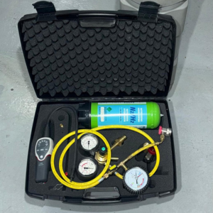 Detector de micro-fugas de aire acondicionado en Taller Navarro Automoción (Náquera).